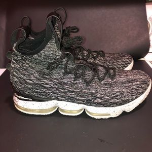 Lebron 15 Ashes